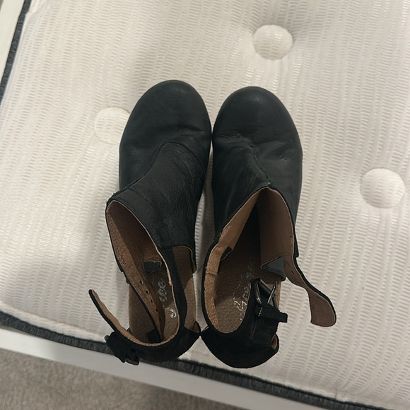 Free people black leather clogs women size 41 - Picture 3 of 4